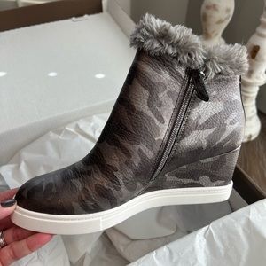 Linea Paolo fur sneaker wedges. New in box.